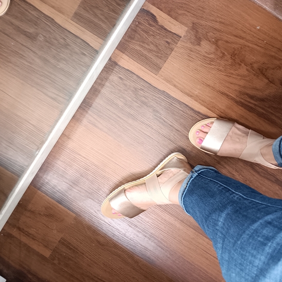 SOREL Sandals in Cream and Tan - Picture 2 of 6